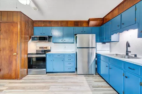 Kitchen - 1384 Thaxton Mountain Rd, Thaxton, VA 24174 photo 2 of 3