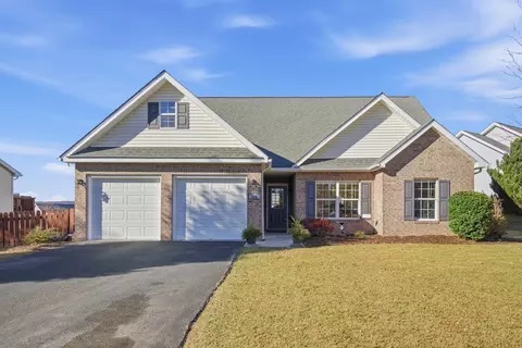 310 Windsor Dr NW, Christiansburg, VA 24073