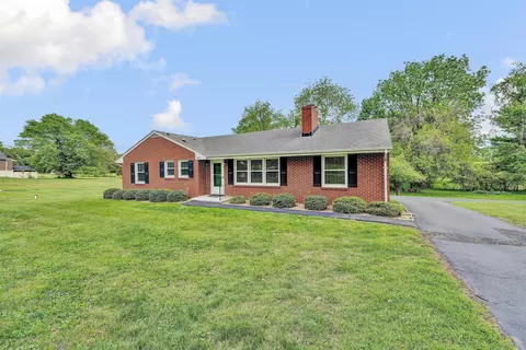 6915 Tinkerdale Rd, Roanoke, VA 24019