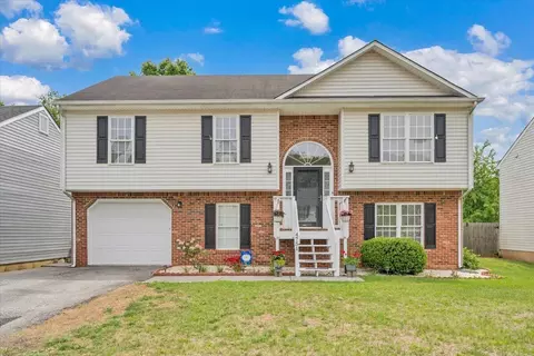 4751 Westvale Rd NE, Roanoke, VA 24019