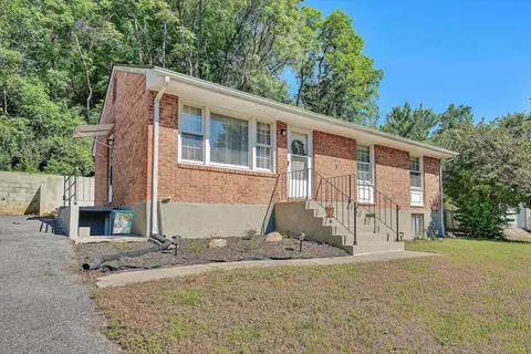4656 Trevino Cir NE, Roanoke, VA 24019