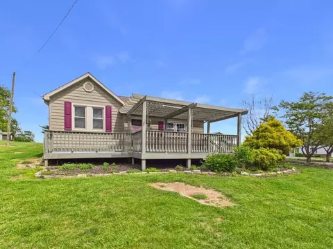 Exterior - 5833 Lyons Rd, Dublin, VA 24084 photo 1 of 15