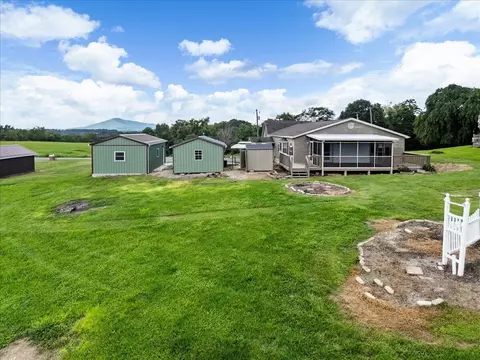 Exterior - 5833 Lyons Rd, Dublin, VA 24084 photo 30 of 34