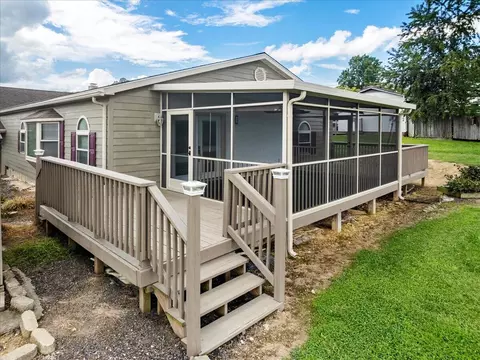 Exterior - 5833 Lyons Rd, Dublin, VA 24084 photo 33 of 34
