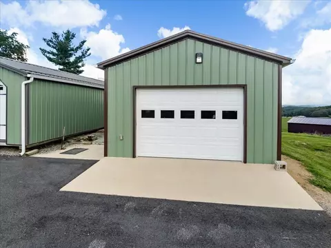 Exterior - 5833 Lyons Rd, Dublin, VA 24084 photo 26 of 34