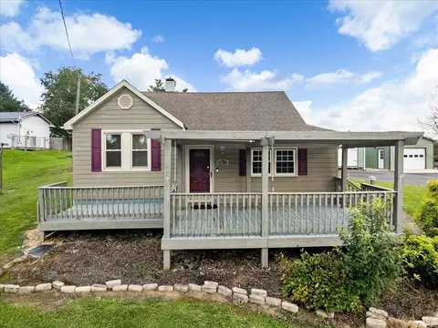 Exterior - 5833 Lyons Rd, Dublin, VA 24084 photo 4 of 34