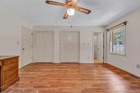 Bedroom - 206 Brookledge Dr, Vinton, VA 24179 photo 4 of 6