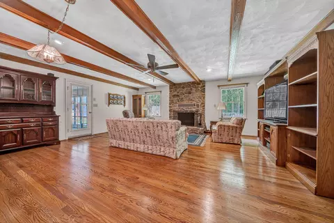 Living - 206 Brookledge Dr, Vinton, VA 24179 photo 1 of 5