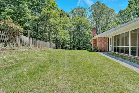 Exterior - 206 Brookledge Dr, Vinton, VA 24179 photo 5 of 10