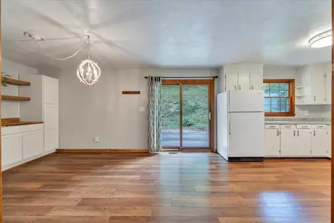 Living - 811 Arcadia Rd, Buchanan, VA 24066 photo 3 of 3