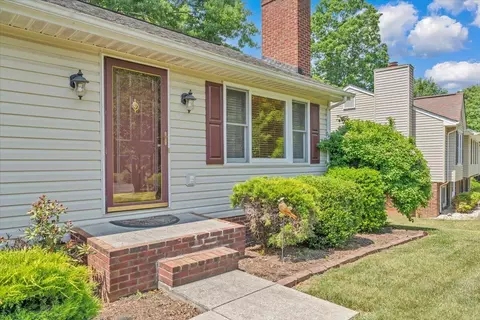 165 Fox Fire, Cloverdale, VA 24077 photo 3