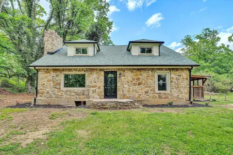 4714 Tobey Rd, Salem, VA 24153