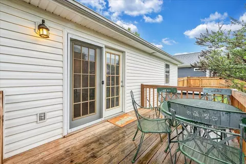 Exterior - 1341 Gillette Ave SE, Roanoke, VA 24014 photo 5 of 11