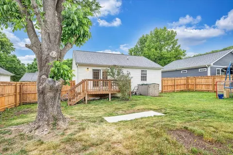 Exterior - 1341 Gillette Ave SE, Roanoke, VA 24014 photo 8 of 11
