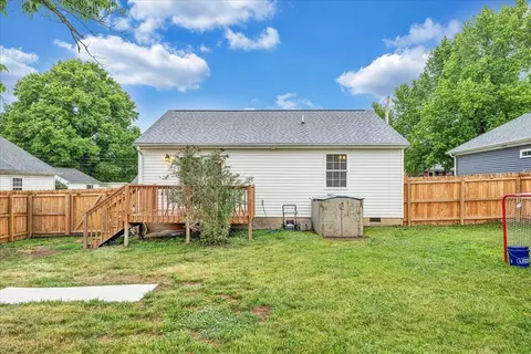 Exterior - 1341 Gillette Ave SE, Roanoke, VA 24014 photo 9 of 11