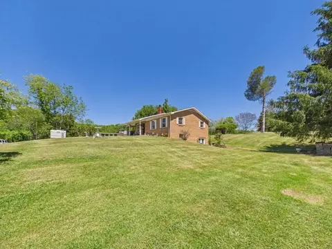 404 Baker Island Rd, Max Meadows, VA 24360 photo 8