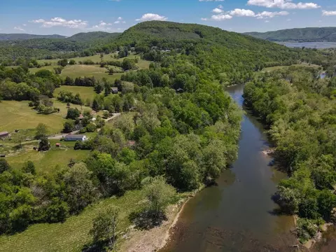 404 Baker Island Rd, Max Meadows, VA 24360 photo 6