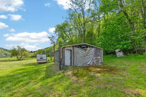 1866 Buffalo Mountain Rd SW, Willis, VA 24380 photo 14