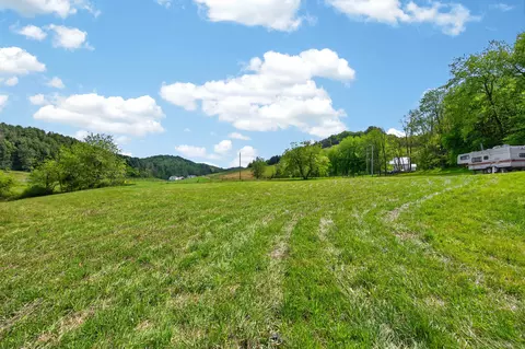 1866 Buffalo Mountain Rd SW, Willis, VA 24380 photo 21