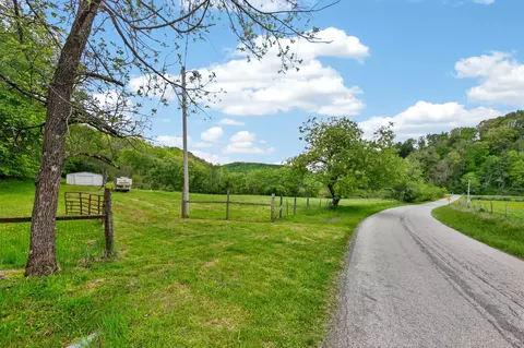 1866 Buffalo Mountain Rd SW, Willis, VA 24380 photo 6