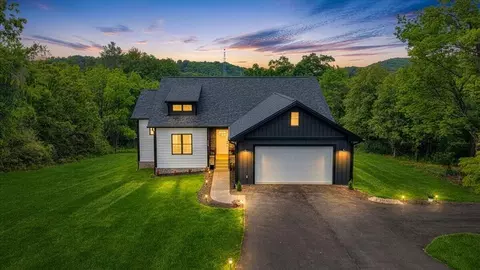 5405 Crescent Blvd, Roanoke, VA 24018
