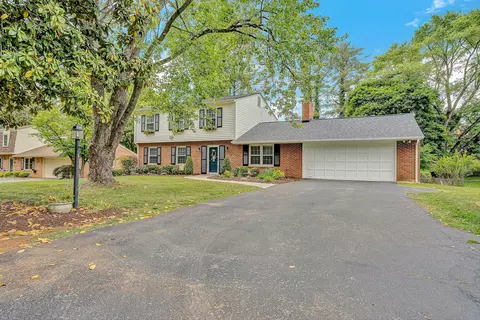 3416 Grandin Rd SW, Roanoke, VA 24018