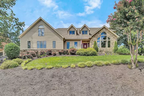 812 Scott Cir, Salem, VA 24153