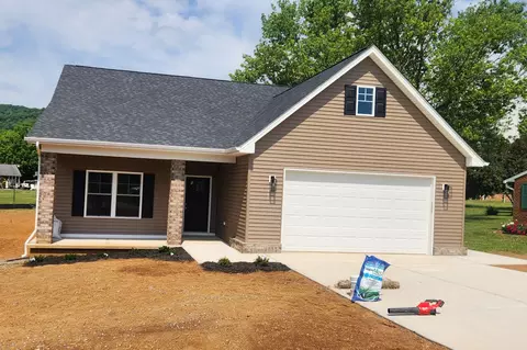 121 Murray Dr, Troutville, VA 24175