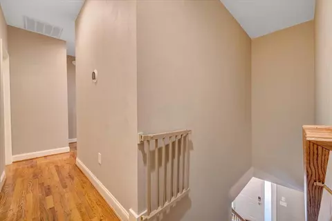 Entry Way - 1236 Longview Rd, Roanoke, VA 24018 photo 3 of 3