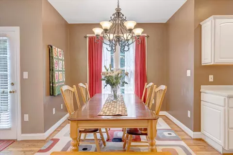 Dining - 1236 Longview Rd, Roanoke, VA 24018 photo 2 of 2