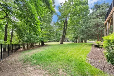 Exterior - 1236 Longview Rd, Roanoke, VA 24018 photo 12 of 15