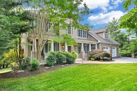 Exterior - 1236 Longview Rd, Roanoke, VA 24018 photo 4 of 15
