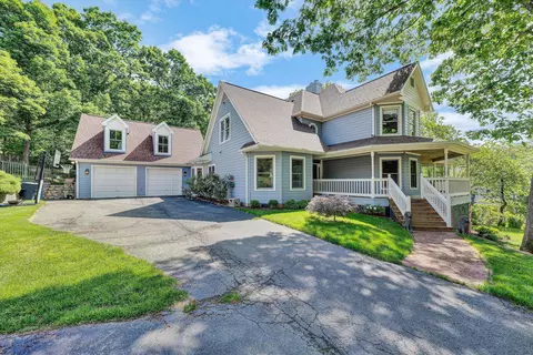 522 Waterford Dr SE, Roanoke, VA 24014