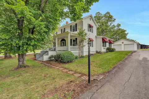341 Springwood Rd, Fincastle, VA 24090