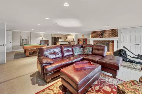 Living - 155 Shoreline Cir, Penhook, VA 24137 photo 5 of 5
