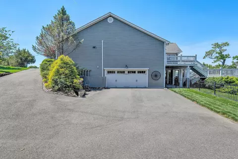Exterior - 155 Shoreline Cir, Penhook, VA 24137 photo 10 of 18
