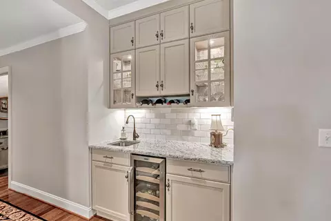 Kitchen - 155 Shoreline Cir, Penhook, VA 24137 photo 1 of 6