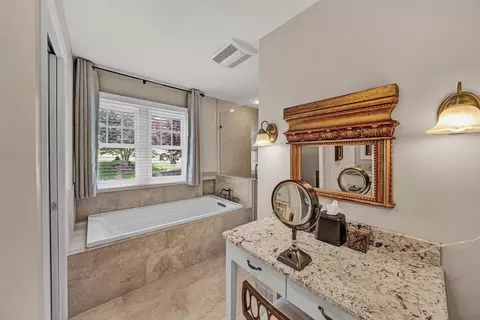 Bath - 155 Shoreline Cir, Penhook, VA 24137 photo 4 of 7
