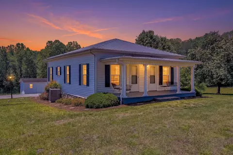 8605 Truevine Rd, Glade Hill, VA 24092