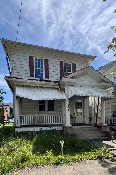 726 Rose Ave, Clifton Forge, VA 24422