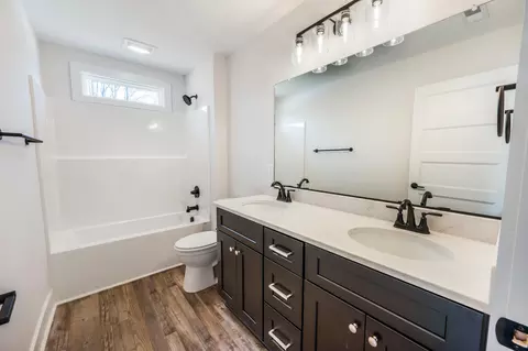 Bath - 2199 Cottontown Rd, Forest, VA 24551 photo 5 of 5