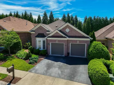 Exterior - 3348 Somercroft Ct SW, Roanoke, VA 24014 photo 1 of 9