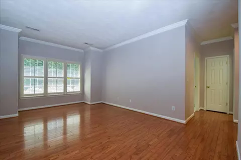 Living - 3348 Somercroft Ct SW, Roanoke, VA 24014 photo 6 of 6