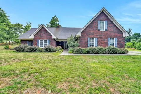 1530 Indian Springs Ln, Moneta, VA 24121
