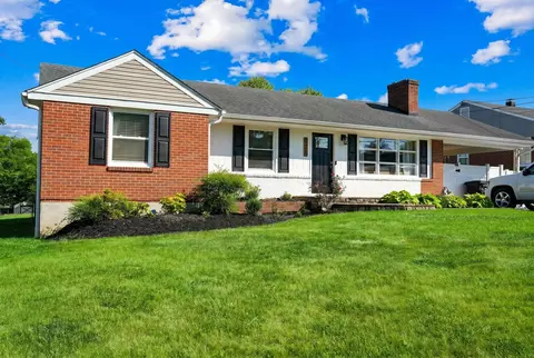 921 Ridgecrest Dr, Roanoke, VA 24019