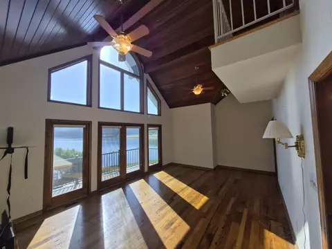 Living - 189 Hardy Ct, Penhook, VA 24137 photo 6 of 9