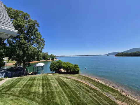 View/Area - 189 Hardy Ct, Penhook, VA 24137 photo 5 of 5
