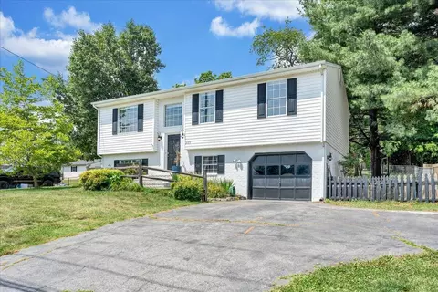 2107 Mill Ln, Salem, VA 24153
