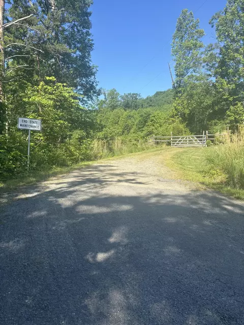 1107 Endicott Hill Rd, Ferrum, VA 24088 photo 2