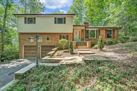 902 White Oak Dr, Covington, VA 24426
